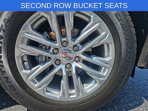 Used 2023 GMC Yukon SLT image 12