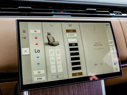 New 2026 Land Rover Range Rover SE AWD/4WD image 35