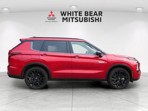 Used 2025 Mitsubishi Outlander SEL Black Edition AWD/4WD image 6