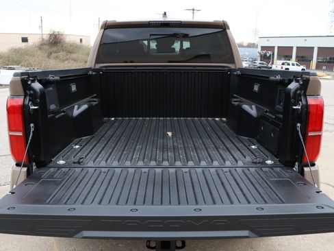 New 2026 Toyota Tacoma TRD Off-Road w/ TRD Off Road Upgrade Package AWD/4WD image 15