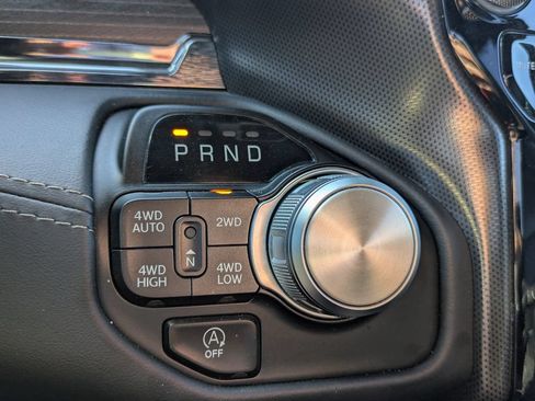 Used 2023 RAM 1500 Limited w/ Body Color Bumper Group AWD/4WD image 15