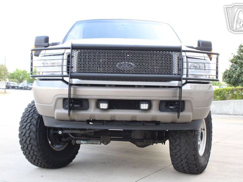 Used 2004 Ford Excursion Eddie Bauer image 22