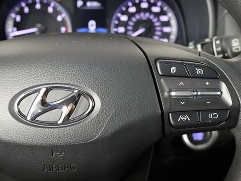 Used 2023 Hyundai Kona SEL FWD image 9