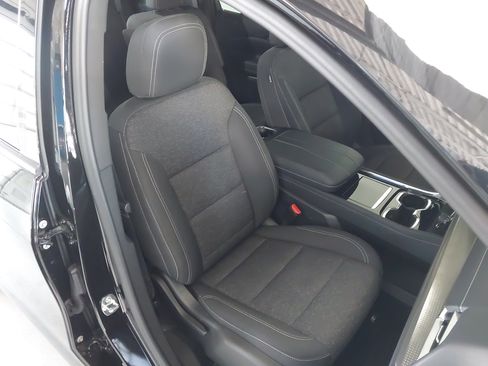 Used 2024 Chevrolet Traverse LT FWD image 28