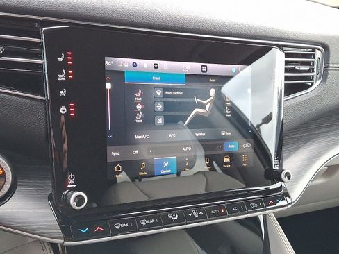 Used 2023 Jeep Wagoneer L Series II image 16