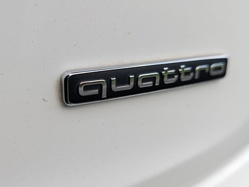 Used 2023 Audi Q5 2.0T Premium w/ Convenience Package AWD/4WD image 34