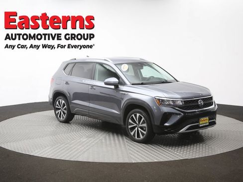 Used 2024 Volkswagen Taos SE FWD image 47