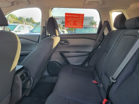 Certified 2025 Nissan Rogue S image 7