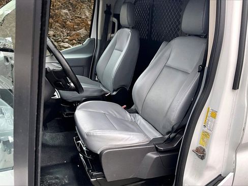 Used 2016 Ford Transit 250 130 Low Roof image 23