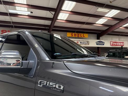 Used 2017 Ford F150 Lariat w/ Equipment Group 502A Luxury AWD/4WD image 45