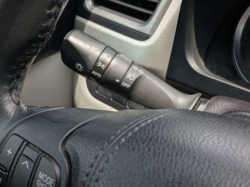 Used 2018 Toyota Highlander Limited FWD image 28