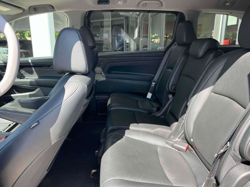 Used 2022 Honda Odyssey Touring image 10