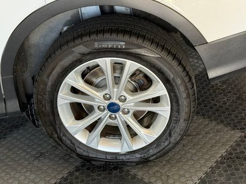Used 2019 Ford Escape SE AWD/4WD image 12