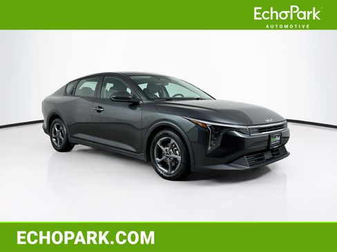 Used 2025 Kia K4 FWD image 1