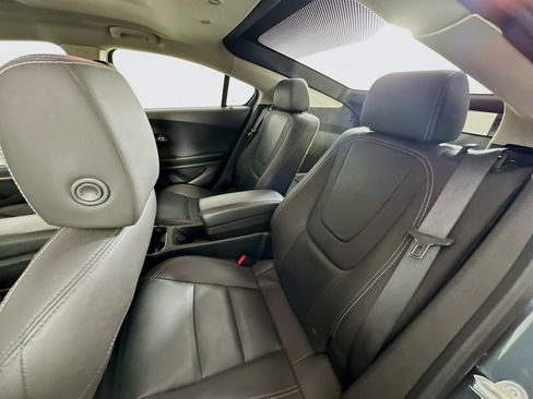 Used 2013 Chevrolet Volt Premium w/ Premium Trim Package FWD image 25