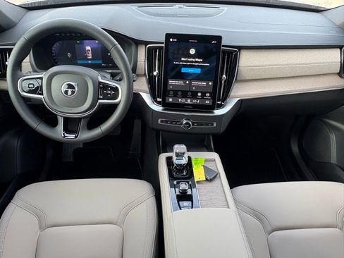 New 2026 Volvo XC90 B6 Plus w/ Protection Package Premier image 10