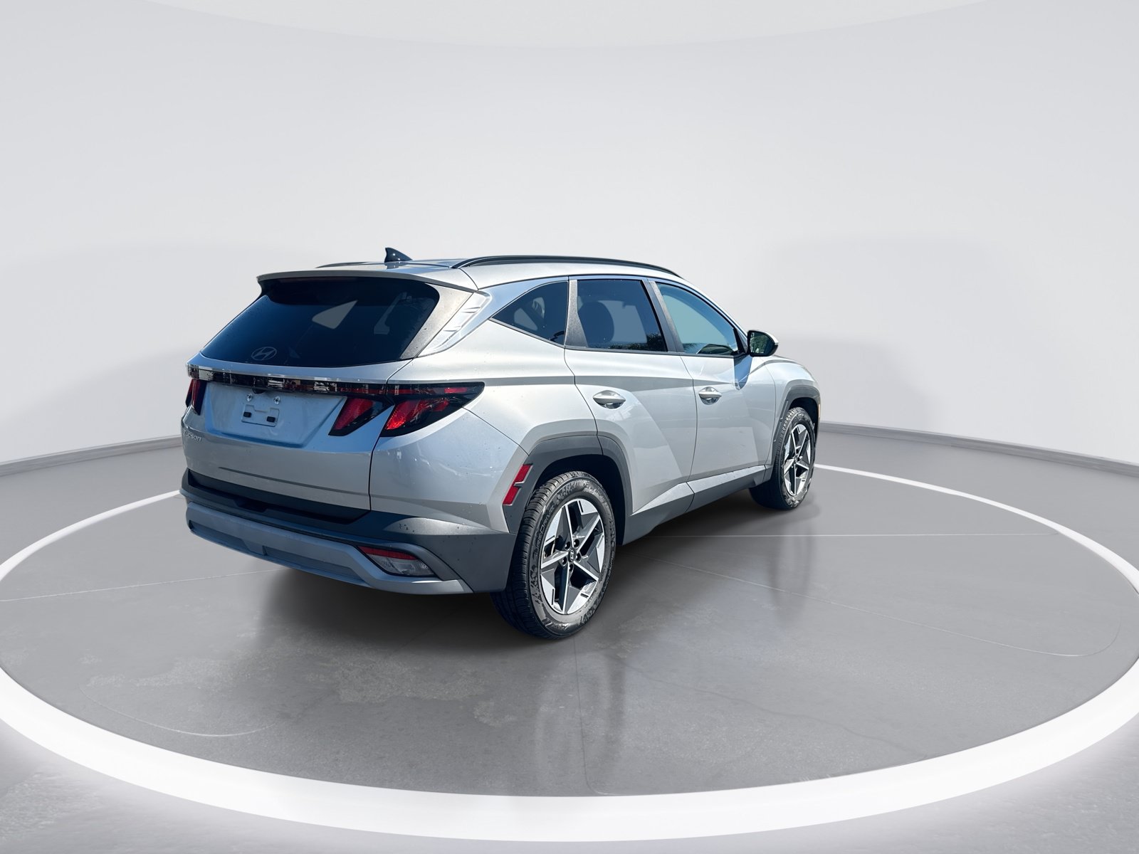 Used 2025 Hyundai Tucson SEL FWD image 9