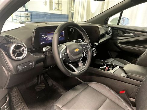 Used 2024 Chevrolet Blazer EV LT AWD/4WD image 8