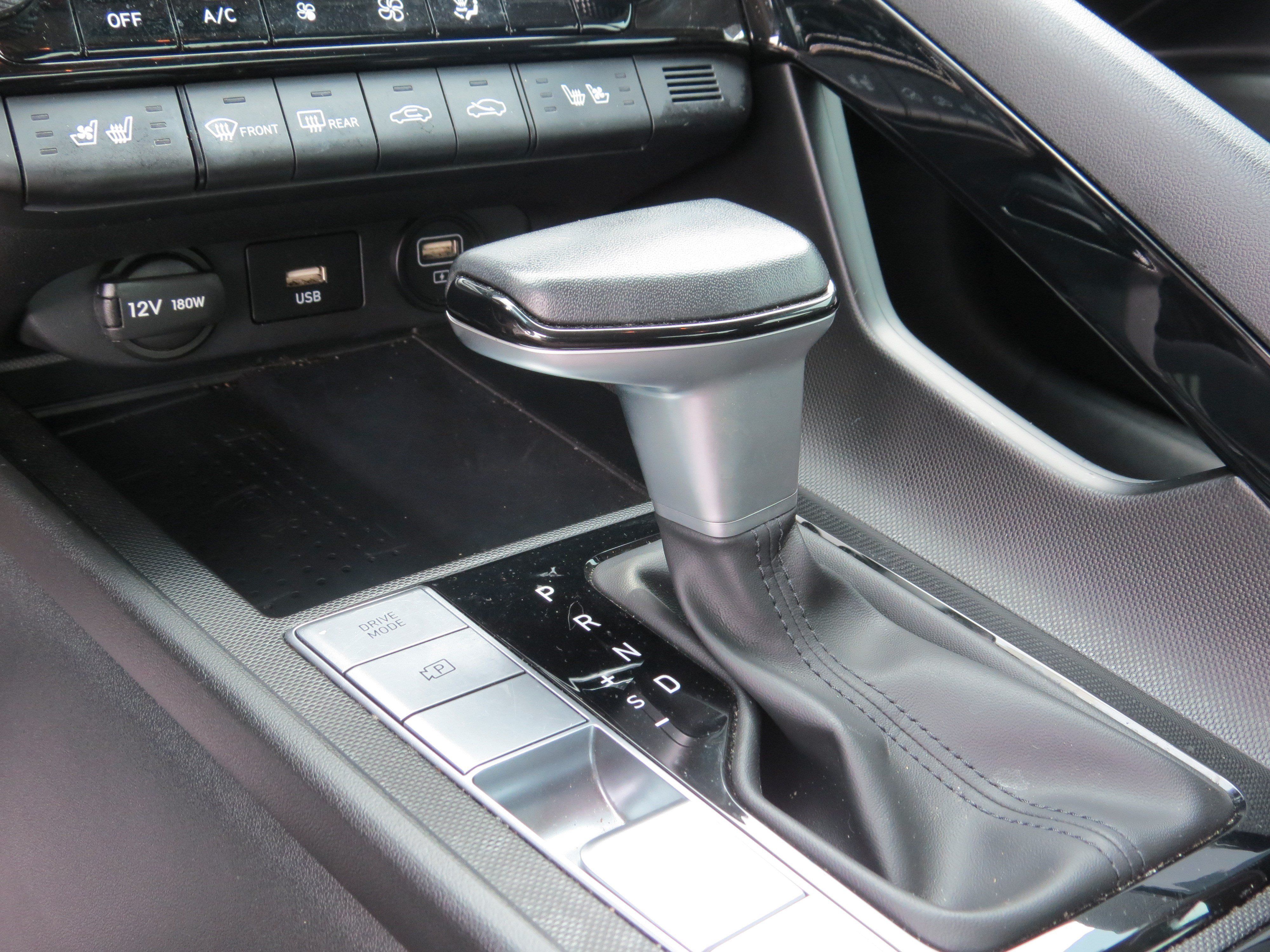 Used 2023 Hyundai Elantra Limited FWD image 20