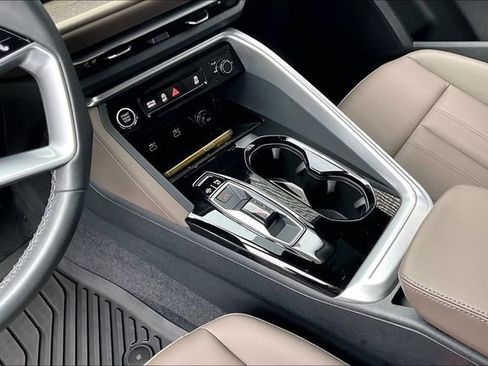 Used 2025 Audi Q5 Premium w/ Convenience Package AWD/4WD image 18