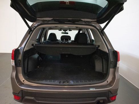 Used 2023 Subaru Forester Premium AWD/4WD image 26