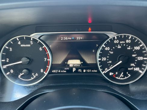 Used 2024 Nissan Rogue SV image 17