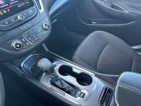 Used 2023 Chevrolet Malibu LT image 28