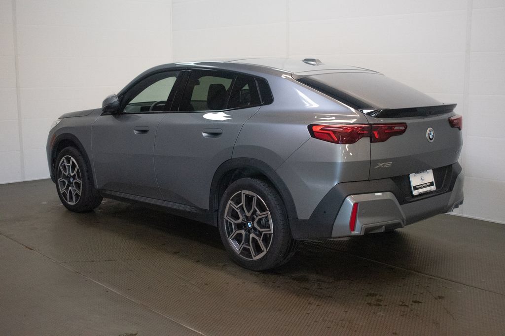Used 2026 BMW X2 xDrive28i w/ Technology Package AWD/4WD image 6
