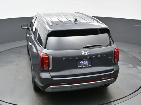 Certified 2023 Hyundai Palisade SEL w/ Winter Package AWD/4WD image 38