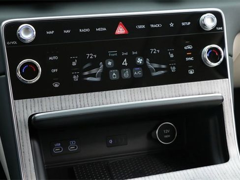 New 2026 Genesis GV80 2.5T Prestige image 15