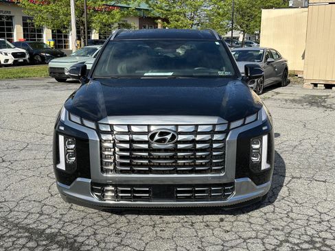 Used 2024 Hyundai Palisade Calligraphy image 3