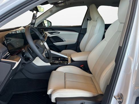 New 2025 Audi Q5 Prestige image 9