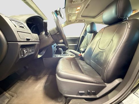 Used 2012 Ford Fusion SEL FWD image 19