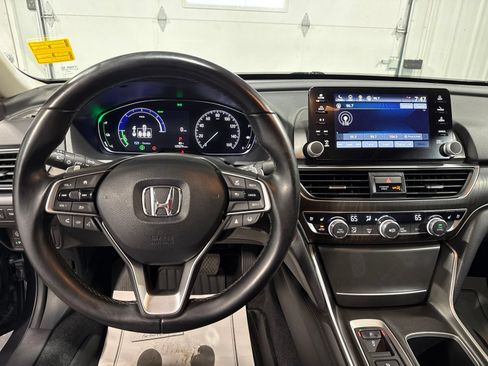 Used 2021 Honda Accord Touring image 34
