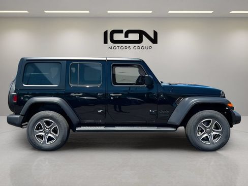 Used 2022 Jeep Wrangler Unlimited Sport AWD/4WD image 7