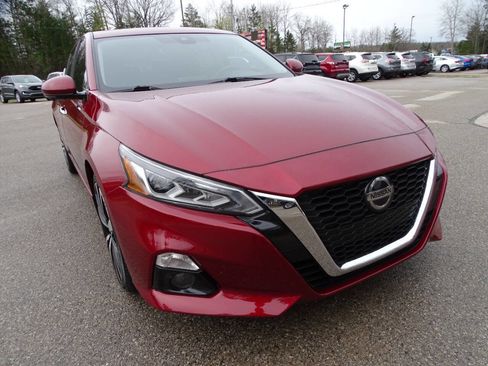 Used 2020 Nissan Altima 2.5 Platinum AWD/4WD image 5