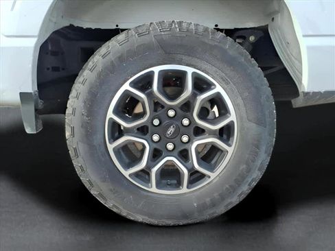 Certified 2022 Ford F150 XLT w/ Equipment Group 302A High image 11