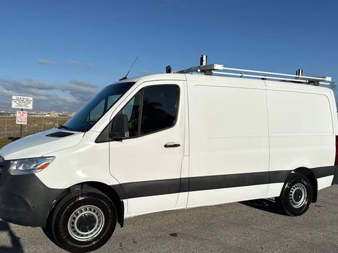 Used 2020 Mercedes-Benz Sprinter 1500 w/ Driver Convenience Package image 2