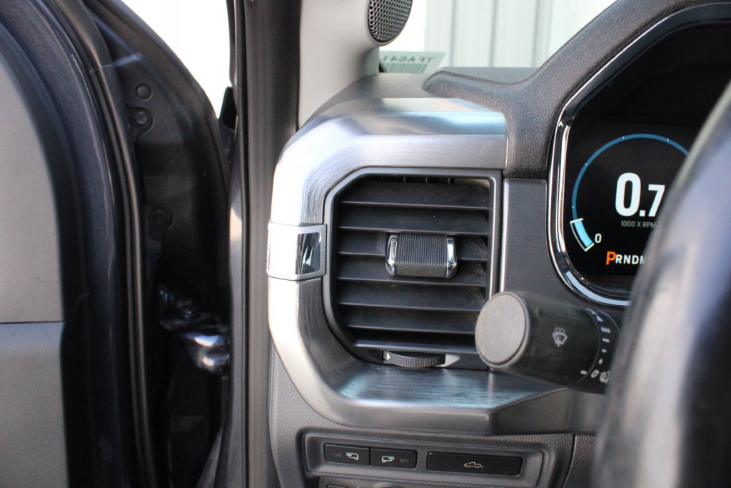 Used 2021 Ford F150 Lariat w/ Equipment Group 502A High AWD/4WD image 9