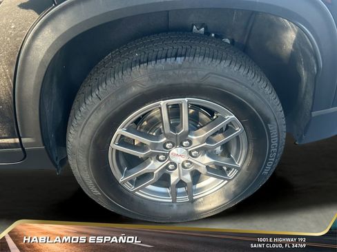 Certified 2025 GMC Acadia Elevation image 11