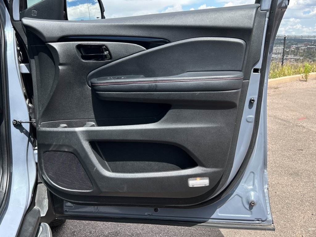 Used 2024 Honda Passport Black Edition image 31