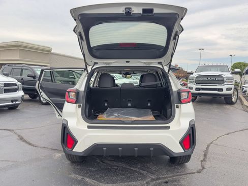 Used 2024 Subaru Crosstrek 2.0i Premium AWD/4WD image 16