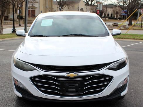 Used 2021 Chevrolet Malibu LT FWD image 2