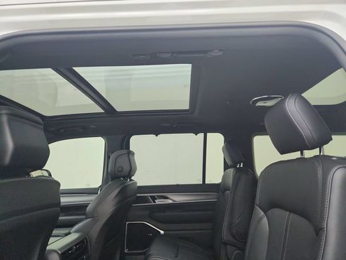 New 2026 Jeep Grand Wagoneer L Limited AWD/4WD image 31