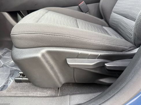 Used 2025 Chevrolet Equinox LT AWD/4WD image 10