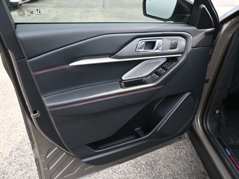 New 2026 Ford Explorer ST AWD/4WD image 15