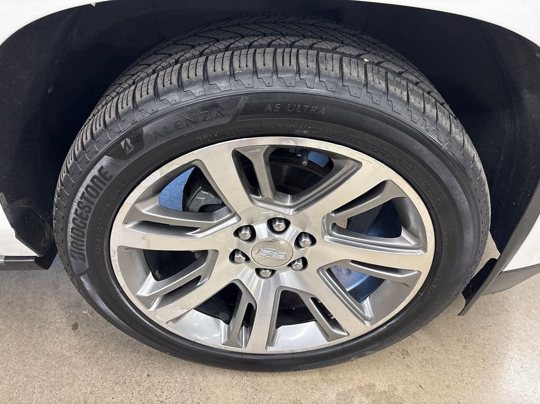 Used 2016 Cadillac Escalade Premium AWD/4WD image 17