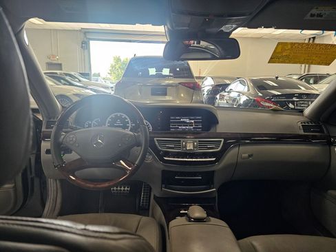 Used 2010 Mercedes-Benz S 550 image 9