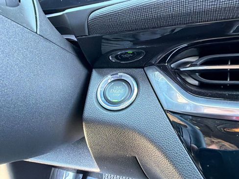 Used 2024 Buick Envista Sport Touring w/ Convenience I Package FWD image 24