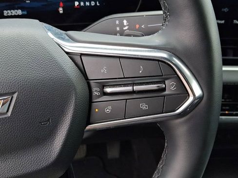 Used 2025 Chevrolet Equinox LT FWD image 13